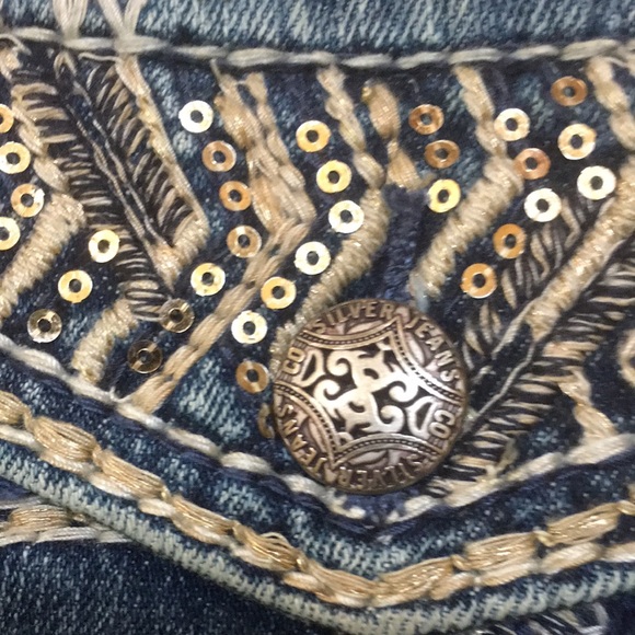 Silver Jeans Suki Embellished Distressed Mid Rise Super Stretch Capri W28 L23 - Picture 10 of 14